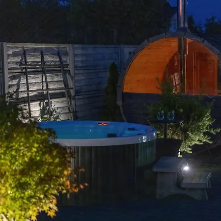 Villa Przystan Baltic - Luxury House Sauna & Jacuzzi *