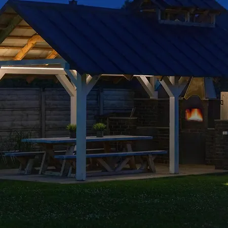 Przystań Baltic - Luxury House Sauna&jacuzzi * Zastan