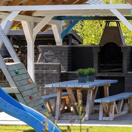 Villa Przystan Baltic - Luxury House Sauna & Jacuzzi Zastan