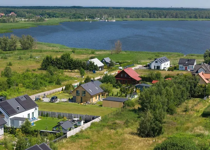 Villa Przystan Baltic - Luxury House Sauna & Jacuzzi Zastan