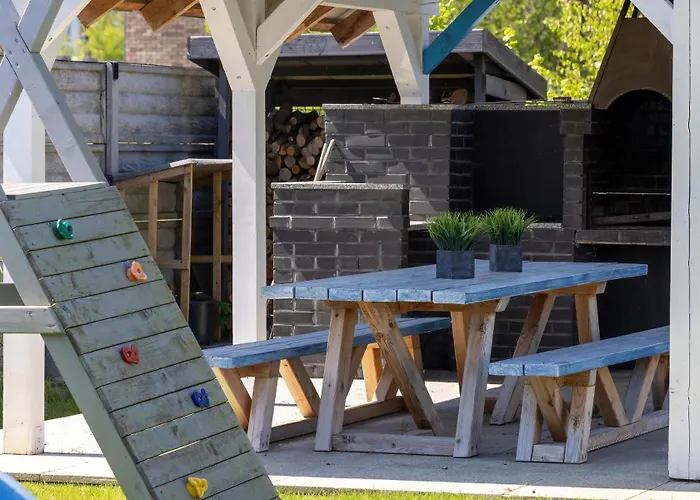 Villa Przystan Baltic - Luxury House Sauna & Jacuzzi