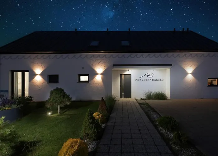 Villa Przystan Baltic - Luxury House Sauna & Jacuzzi